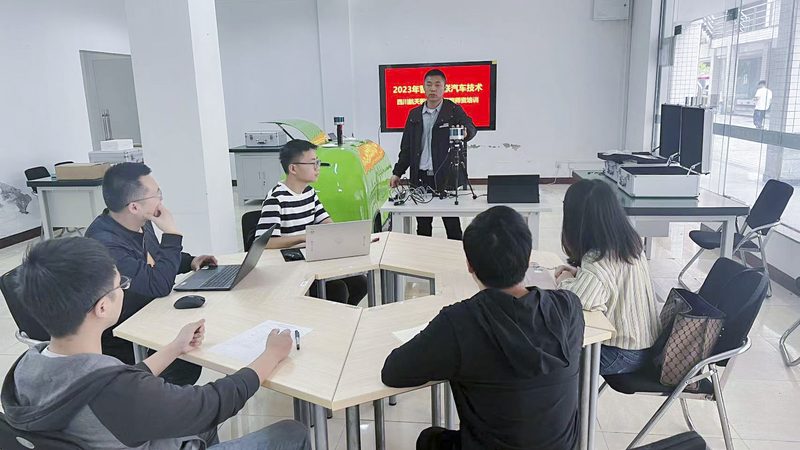初级会计职称培训，费用多少才算合理？**